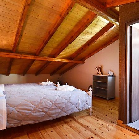 Sia'S Holiday Home Agios Matthaios  Екстер'єр фото